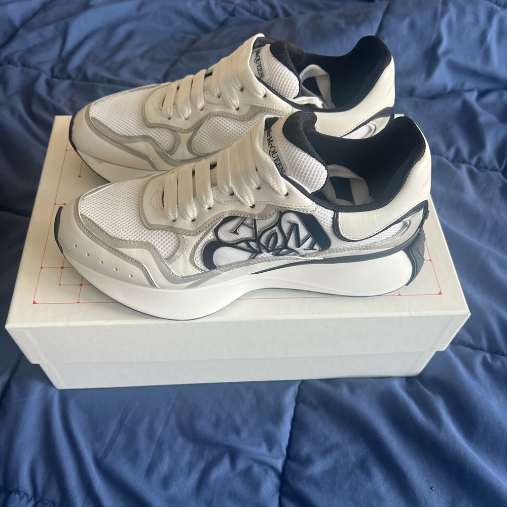 Alexander McQueen Sneakers Size 8 comes with box, used